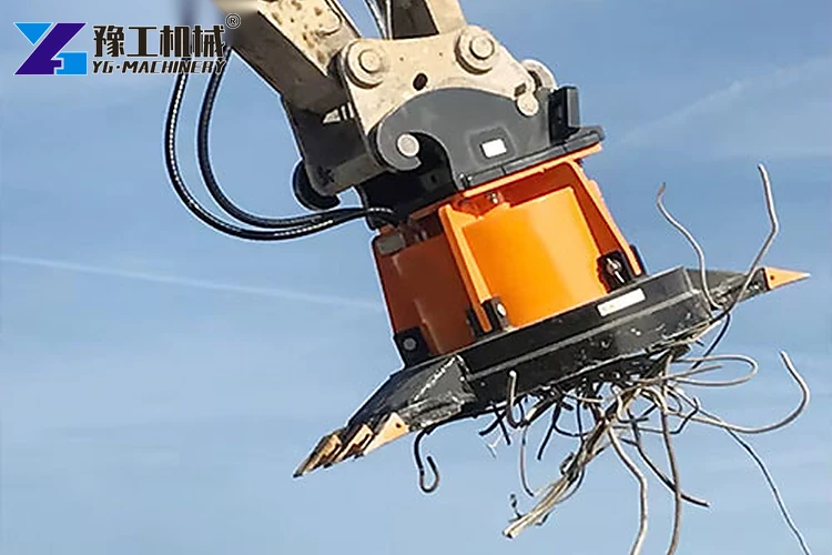 Excavator Magnet Lifting Scrap Metal