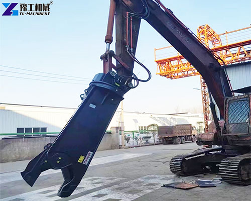Excavator Eagle Shear On Carrier