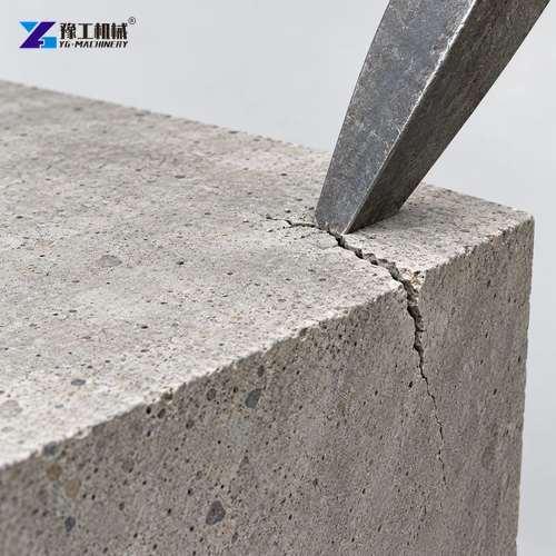 Breaker chisel at concrete free edge