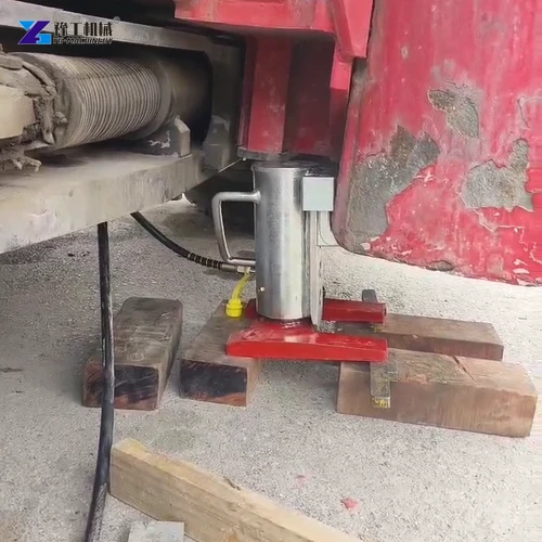 Low lifting toe beside machine support