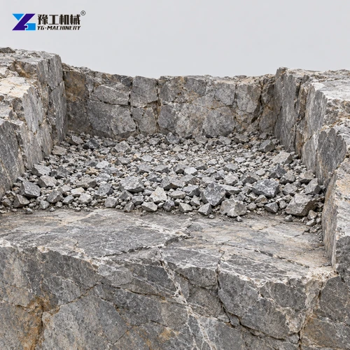 Loose rock above intact formation